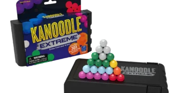 กล่องและชิ้นส่วนด้านใน kanoodle extreme